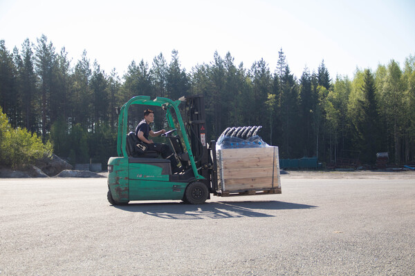 Logistiset ratkaisut pikkukuva